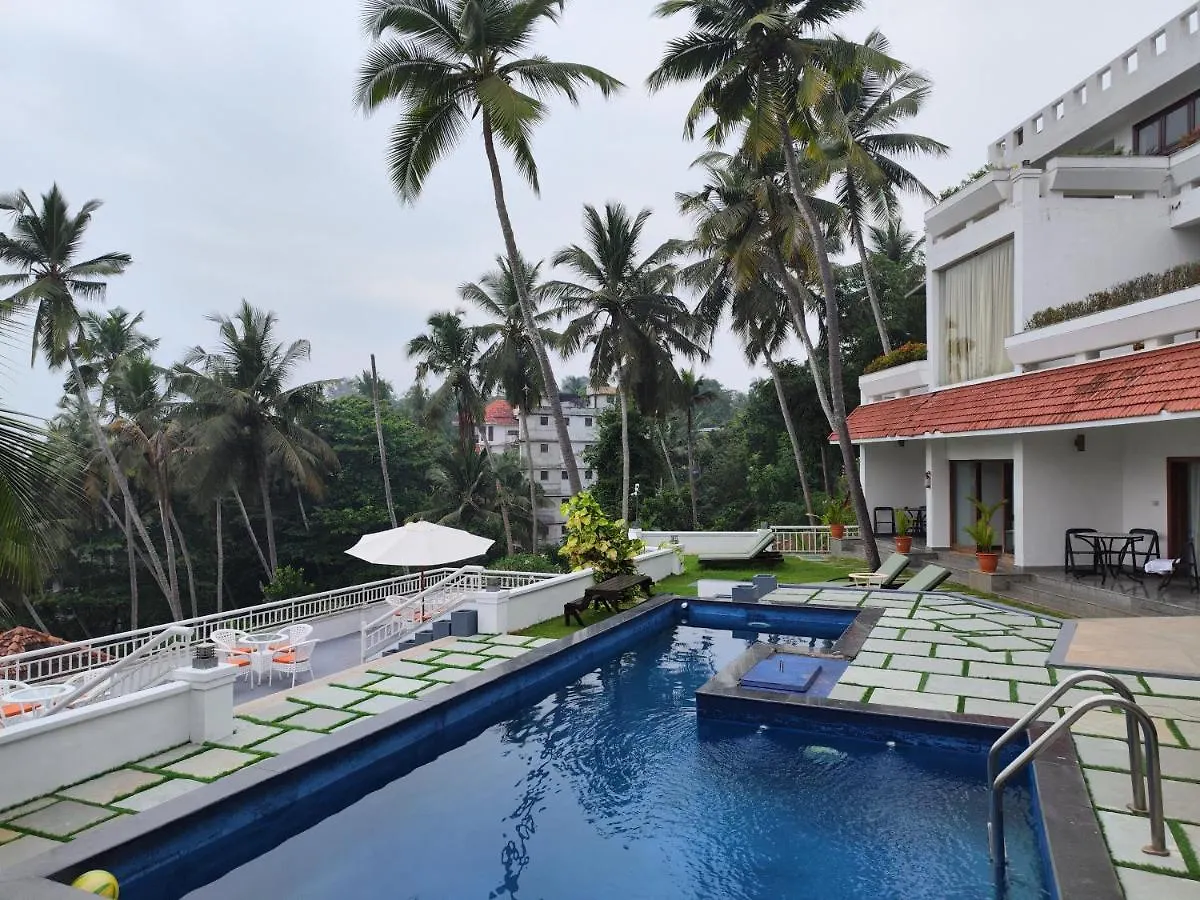 Getaway Beach Resort Kovalam 4*,